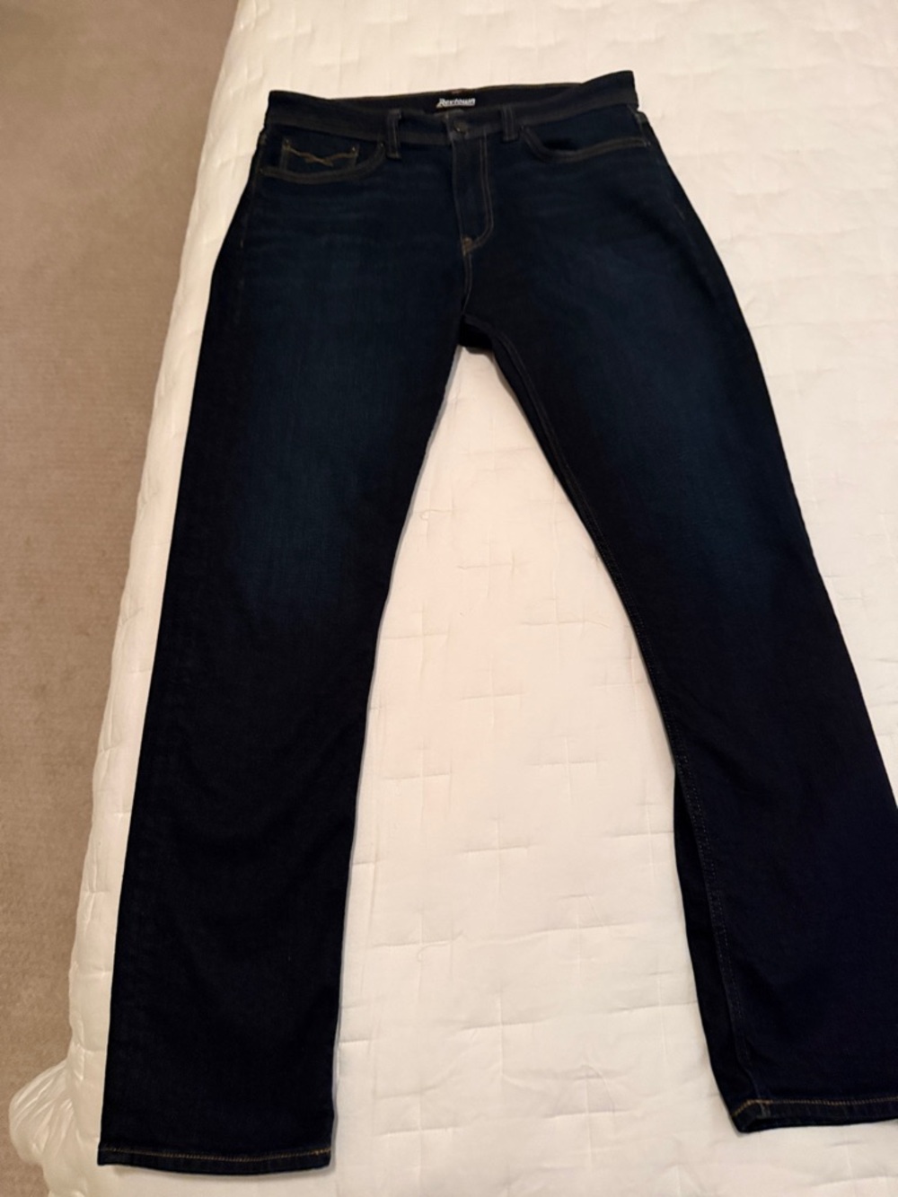 Straight-Leg Men's Jeans in Dark Indigo